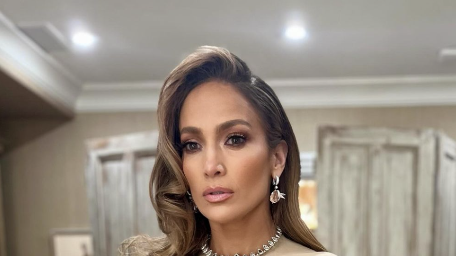 Jennifer Lopez - Figure 1