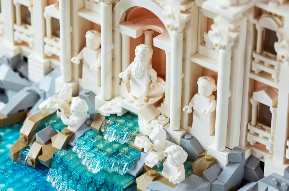 lego trevi fountain