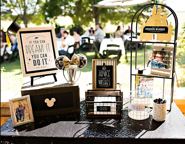 advice box graduation table, graduation party ideas