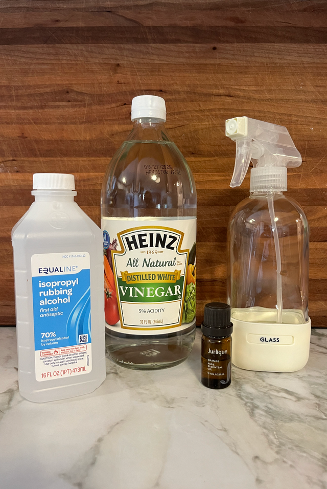 How to Make Kitchen Cleaner With Vinegar: DIY Guide