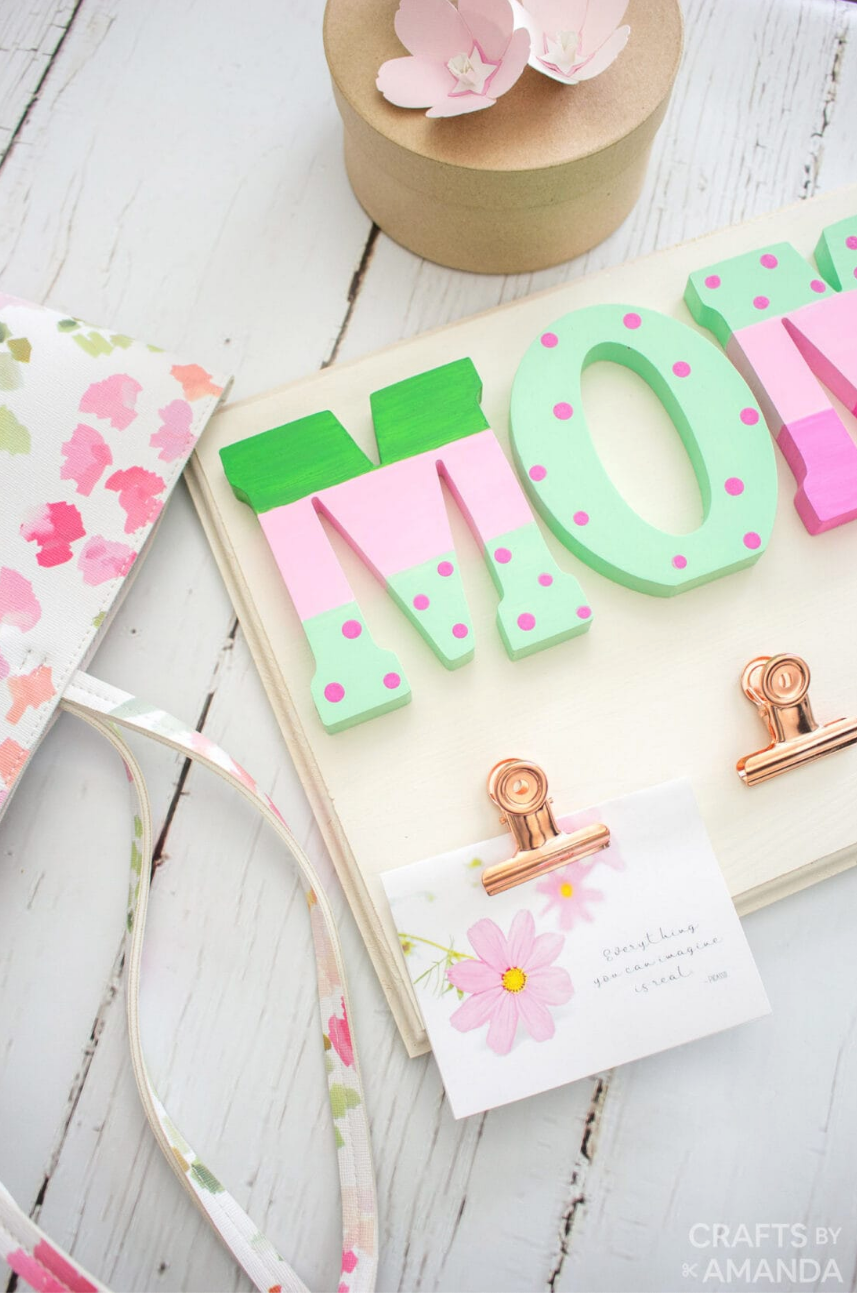mom photo holder