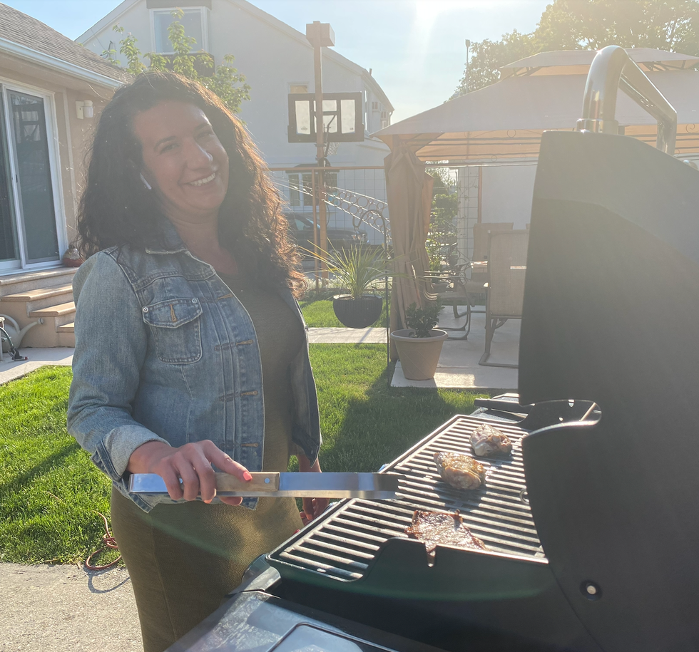 girl grilling
