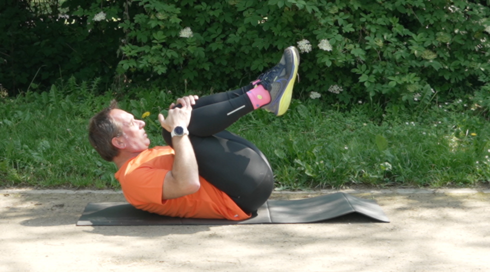 allungamento tratto lombare, paolo vialardi, runing coach, coach del mese