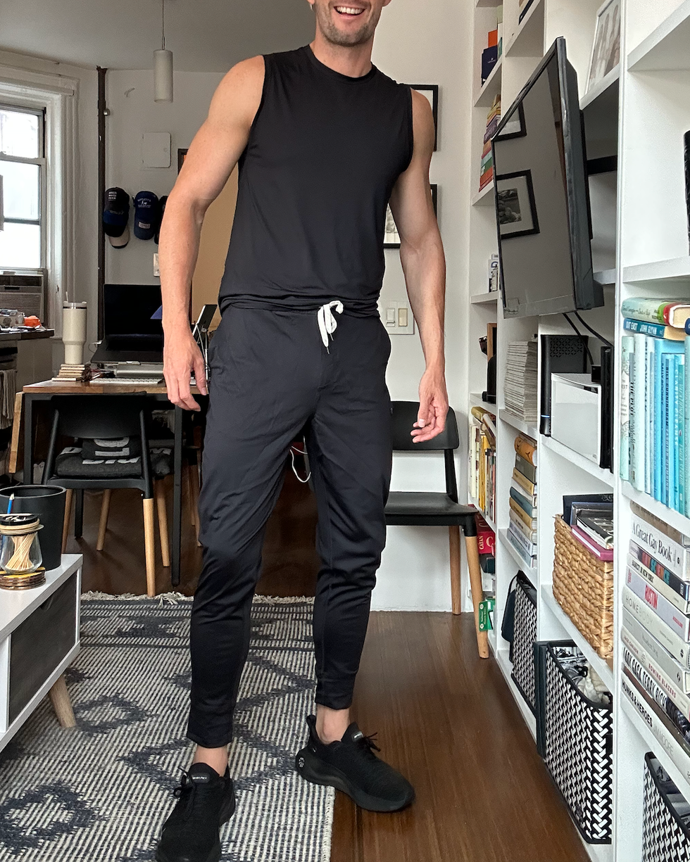 vuori sunday performance jogger