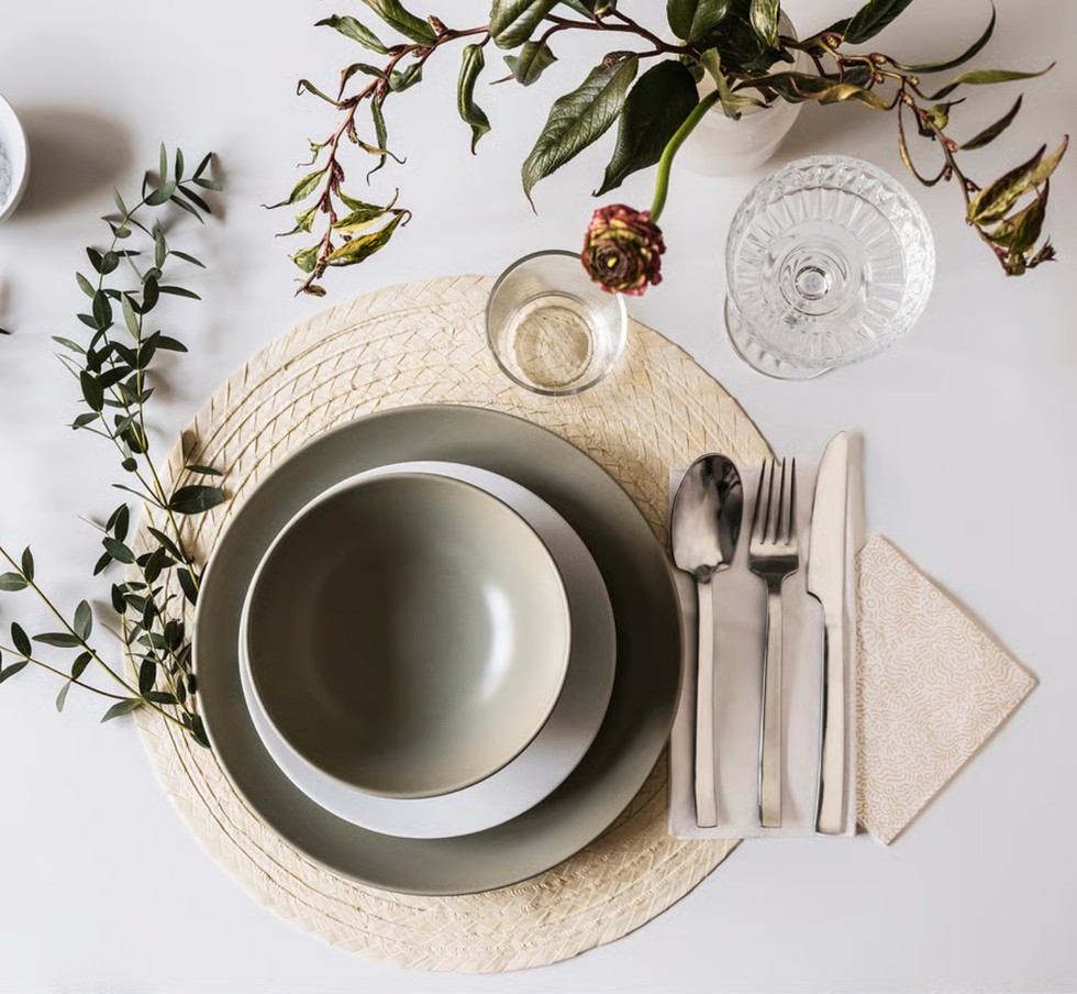 plates