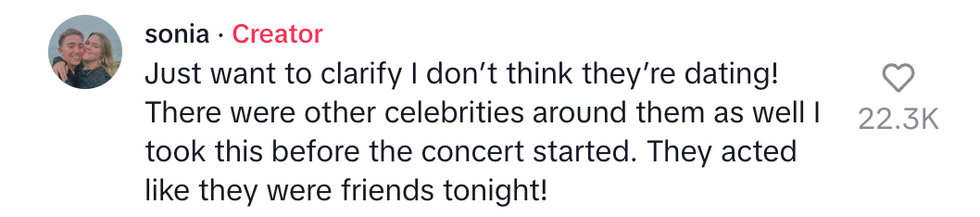 comment clarifying the relationship between two celebrities before a concert