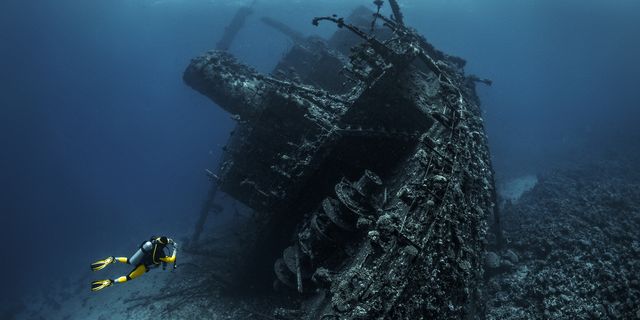 The ‘Holy Grail of Shipwrecks’ Is Still Underwater—With Its Fortune.
