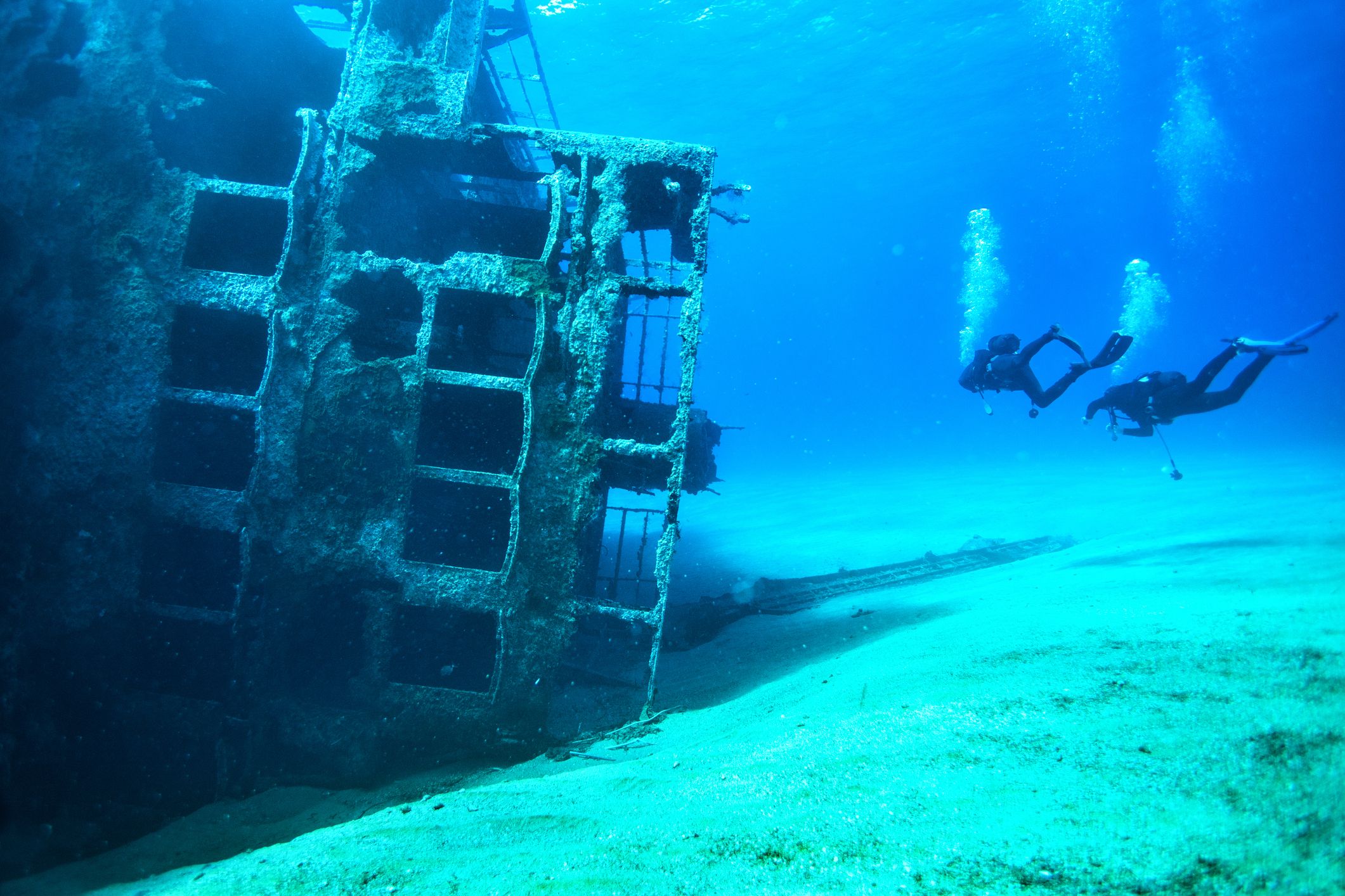 Divers Accidentally Discovered an 18th-Century Pirate Ship