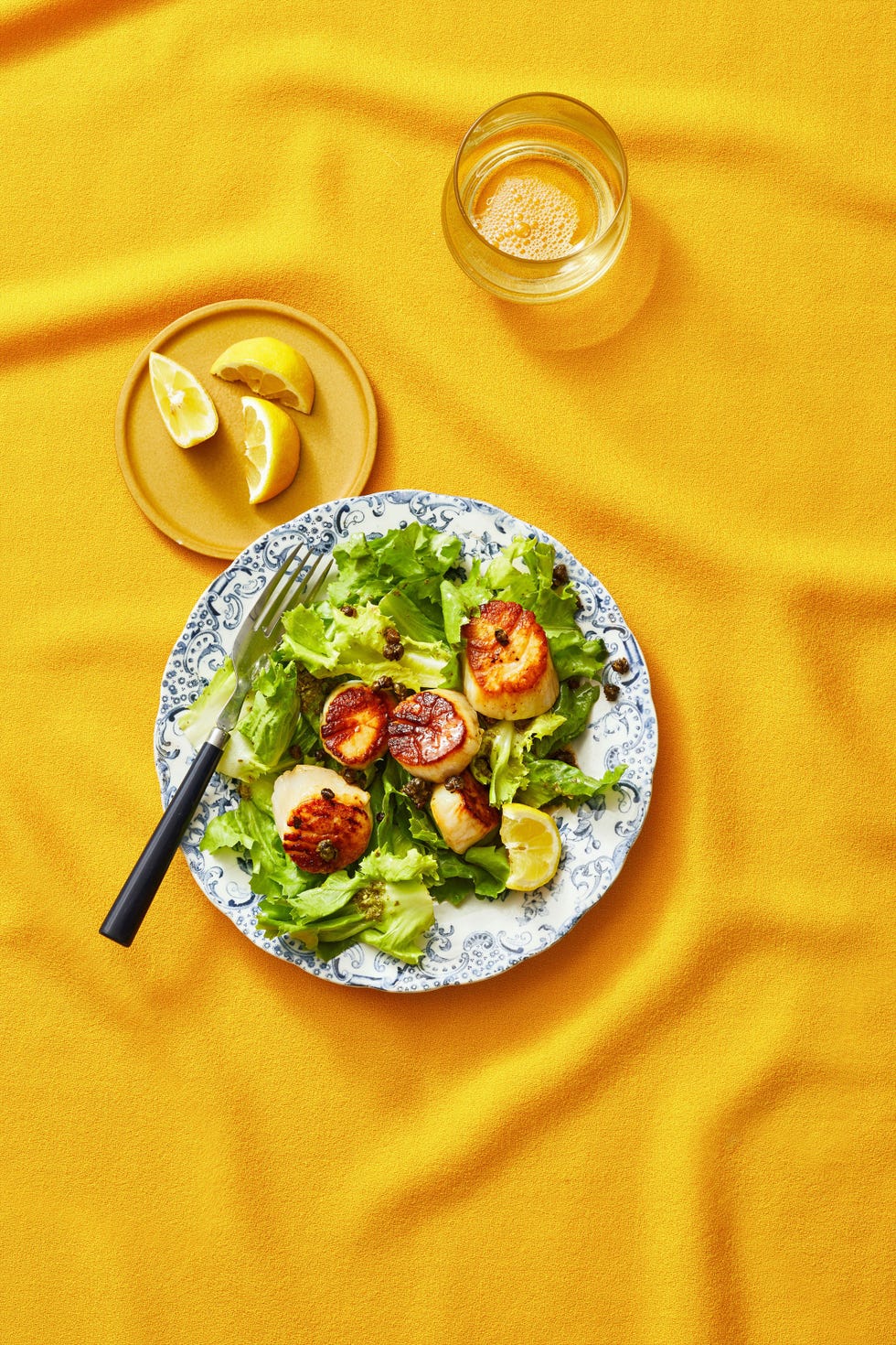 seared scallops with escarole salad and pesto vinaigrette