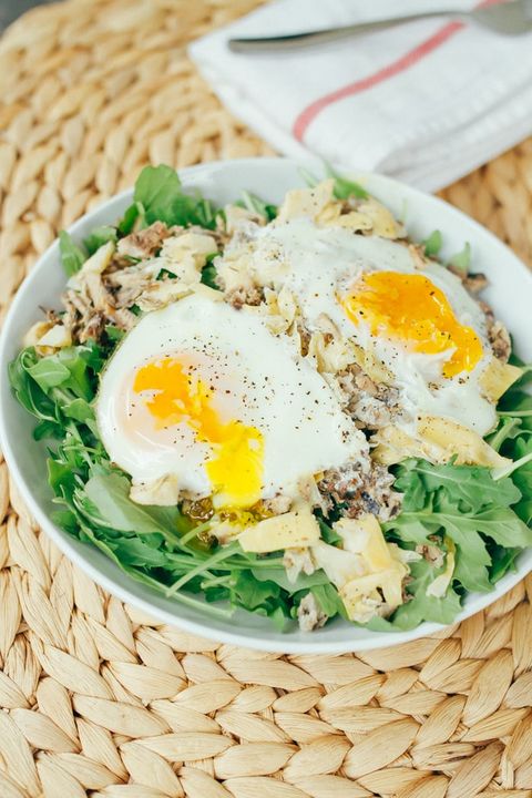 Dish, Food, Fried egg, Cuisine, Ingredient, Egg, Poached egg, Bibimbap, Produce, Spinach, 