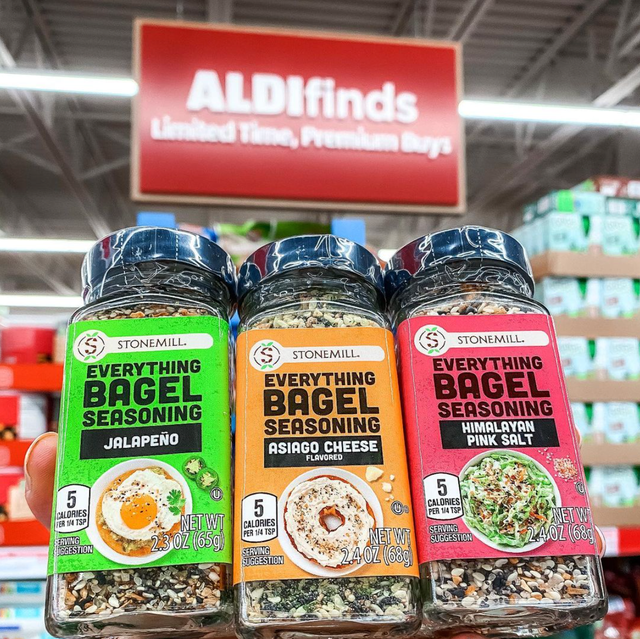 We Compared Trader Joe's and Aldi's Everything but the Bagel Seasoning