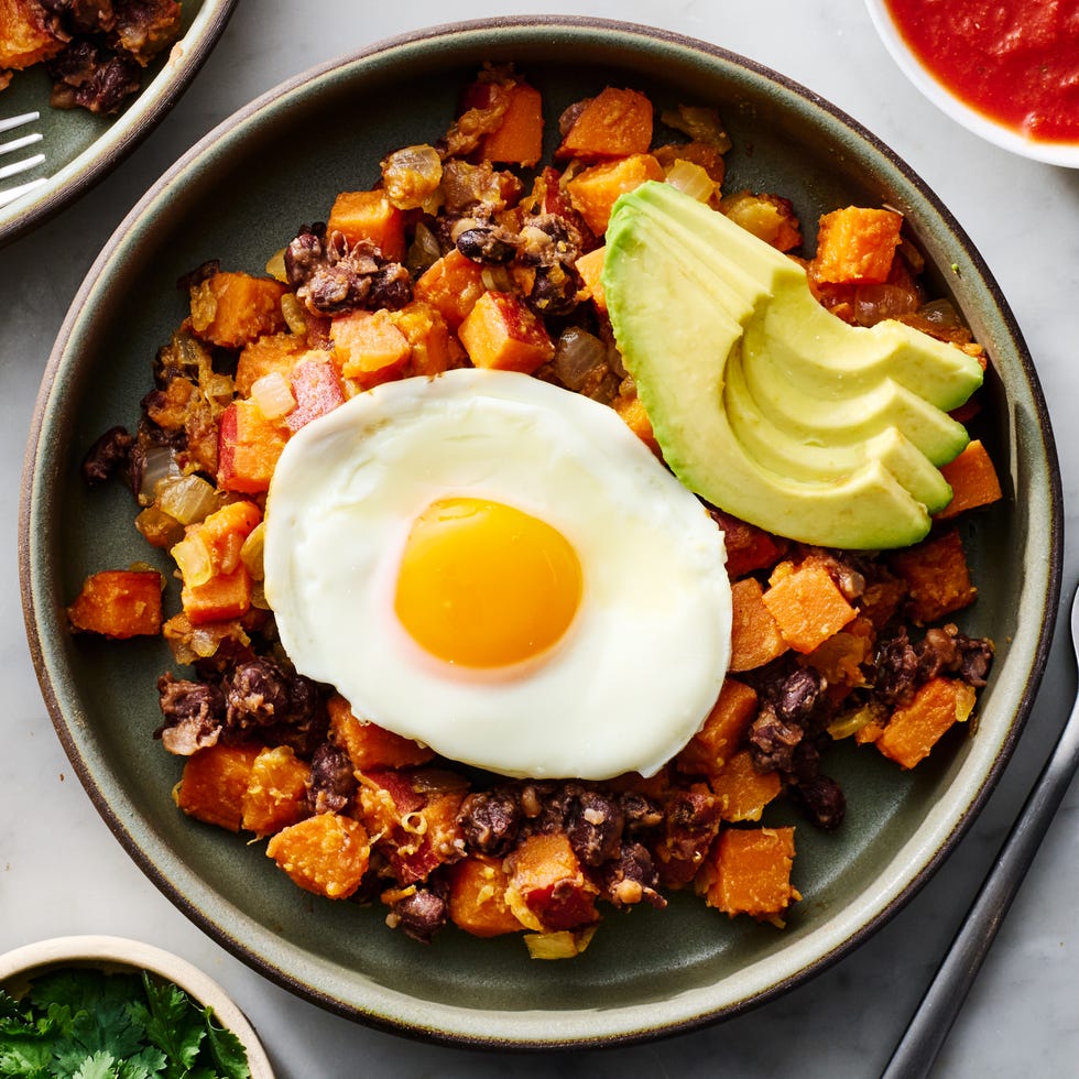 huevos rancheros breakfast bowls