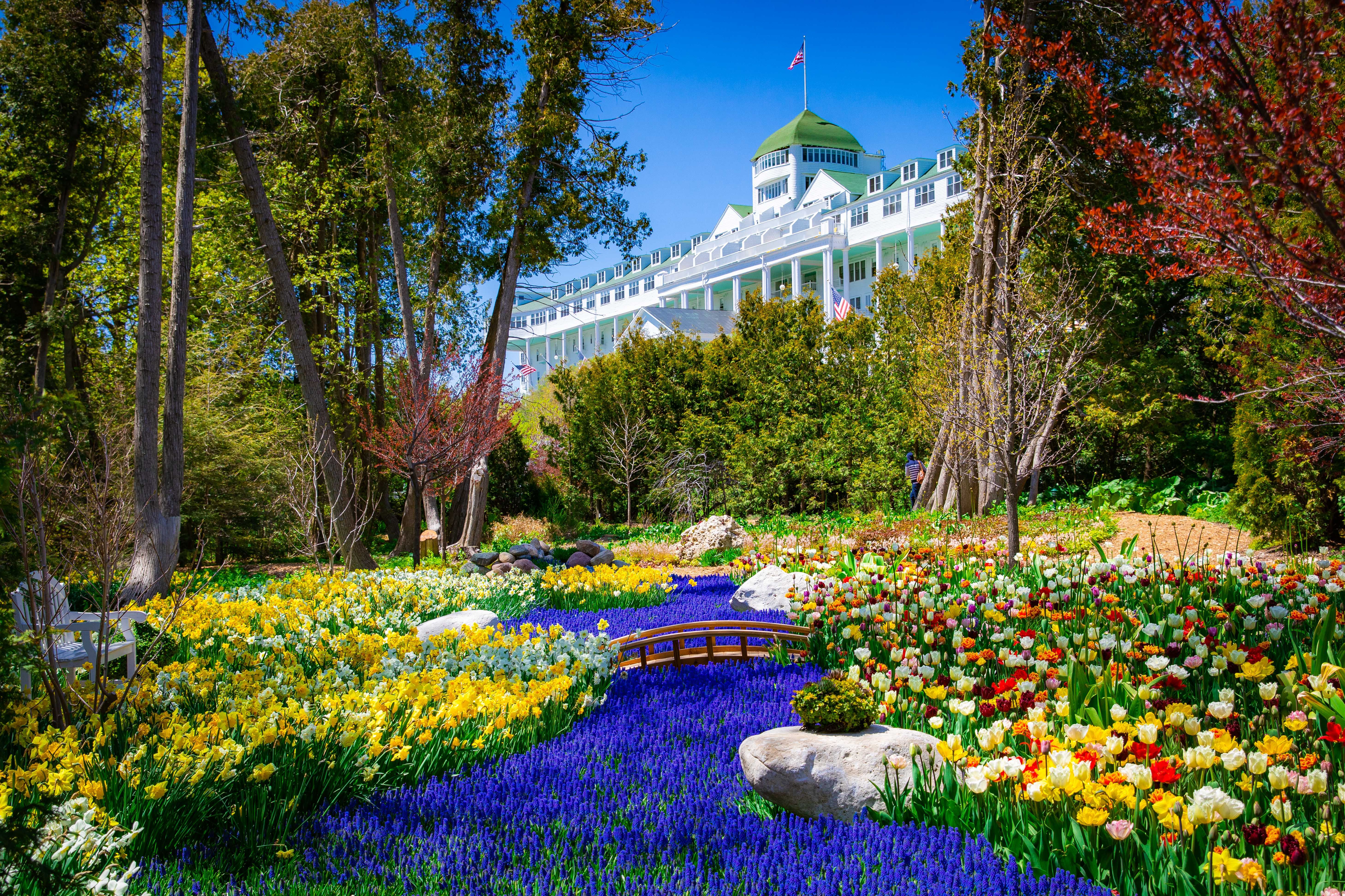 9 Spring Flower Festivals That Will Inspire You to Start Planting