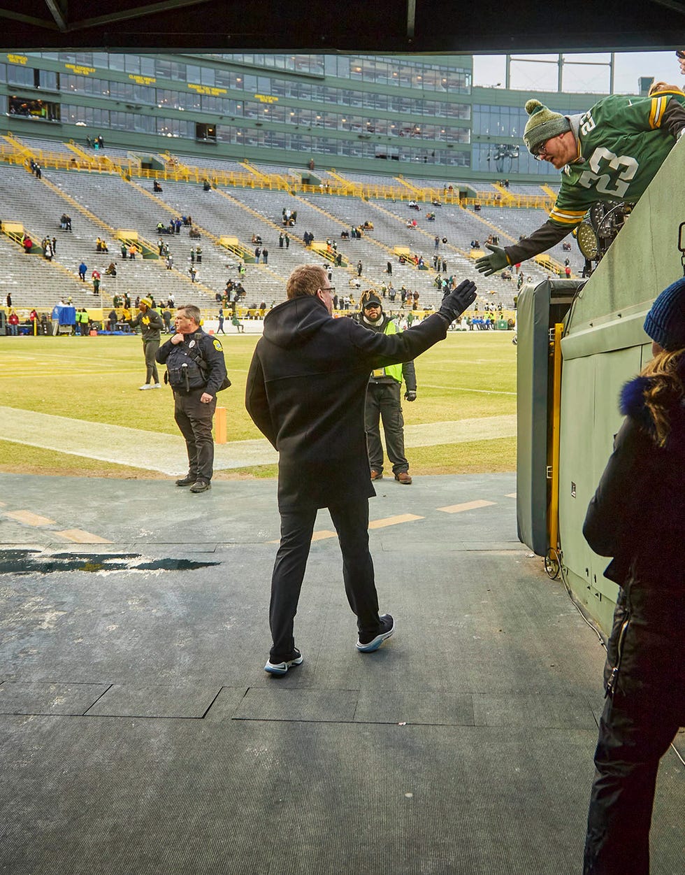 Inside a Fox Sports NFL Playoff Broadcast: Erin Andrews, Joe Buck