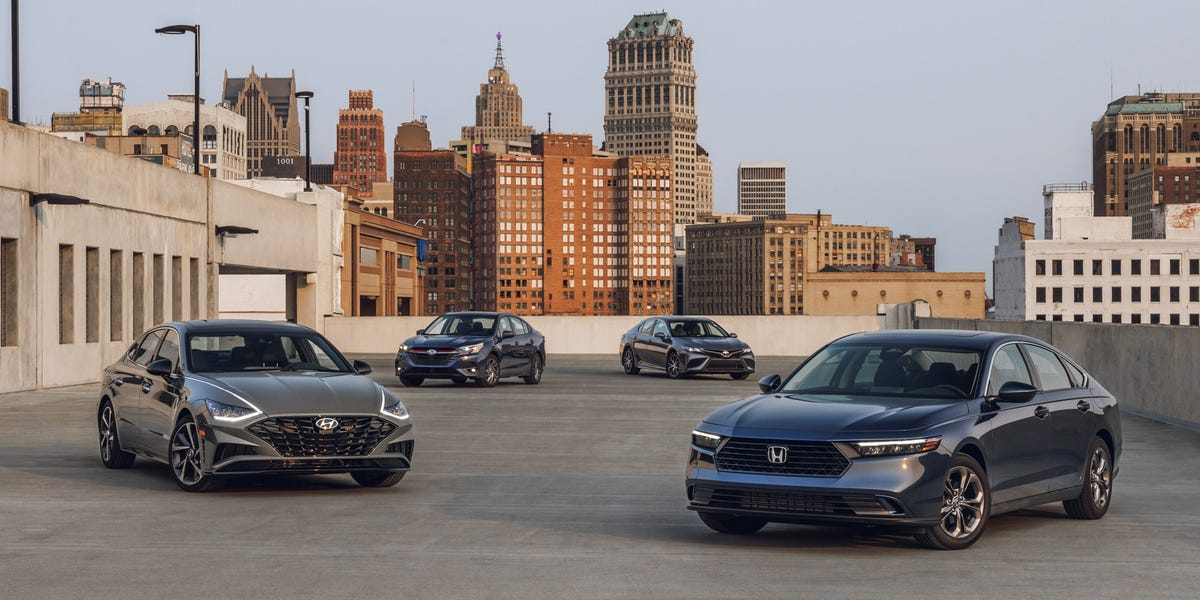 View Photos of the 2023 Mid-Size Sedan Comparison