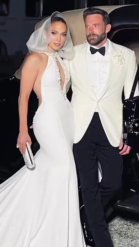 Jennifer Lopez And Ben Affleck Wed In Intimate Las Vegas Ceremony