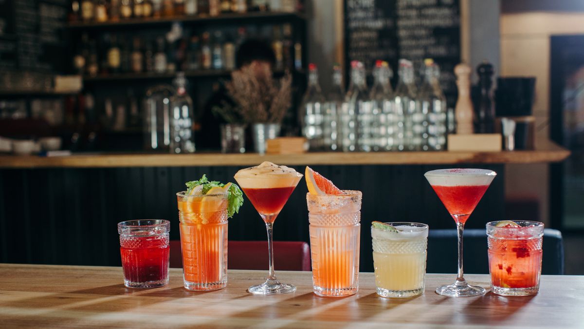 Bicchieri da cocktail: la guida a come sceglierli