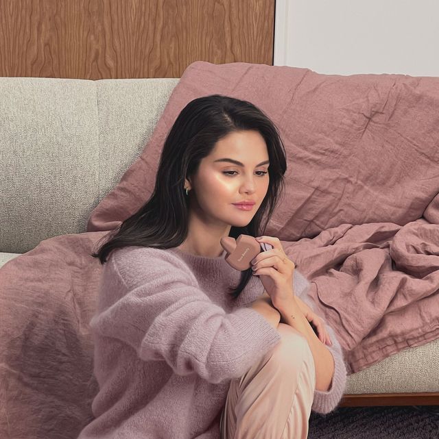 selena gomez with the find comfort body collection