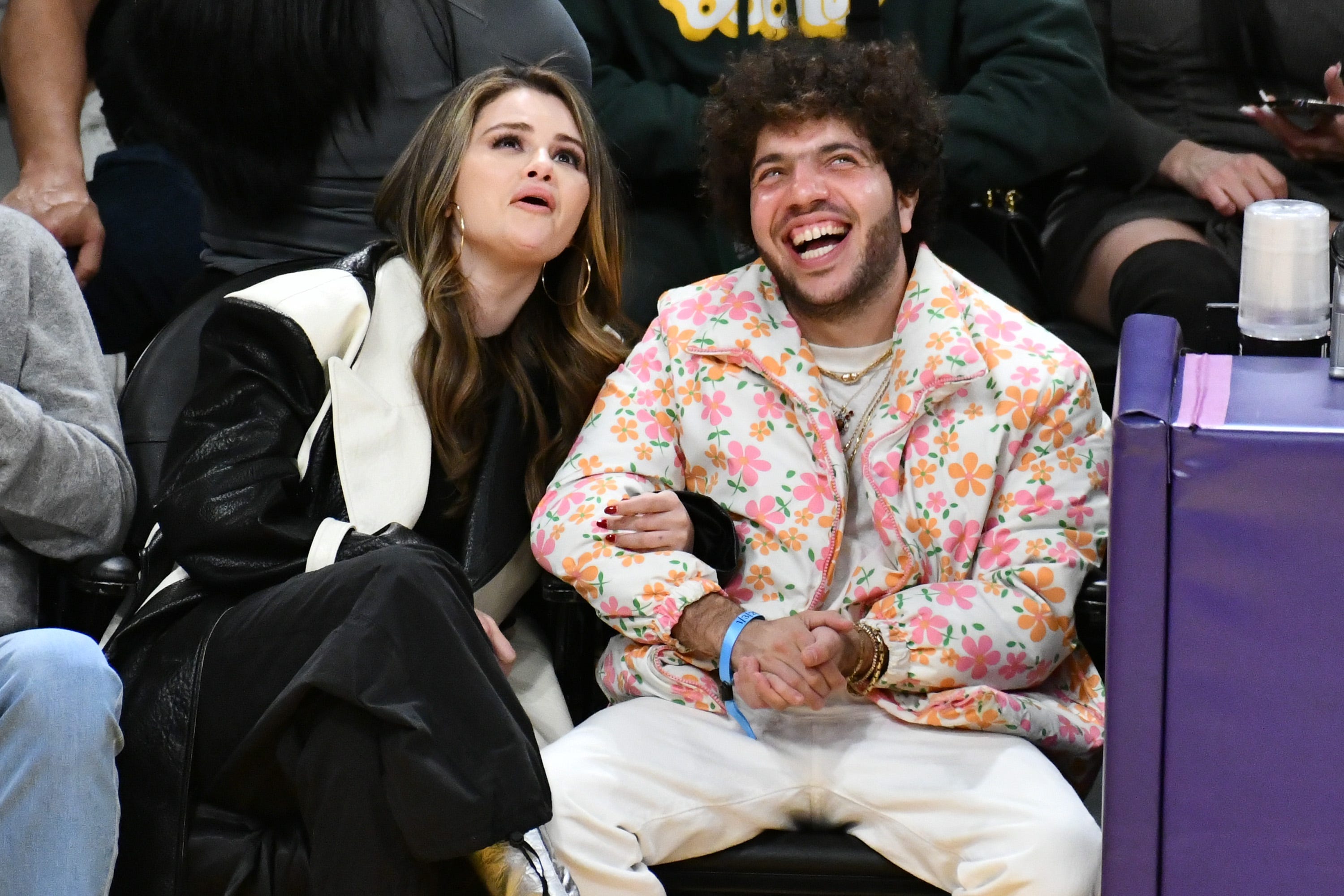 Selena Gomez and Benny Blanco Were Caught Being All Cute on the Jumbotron at the Lakers Game!