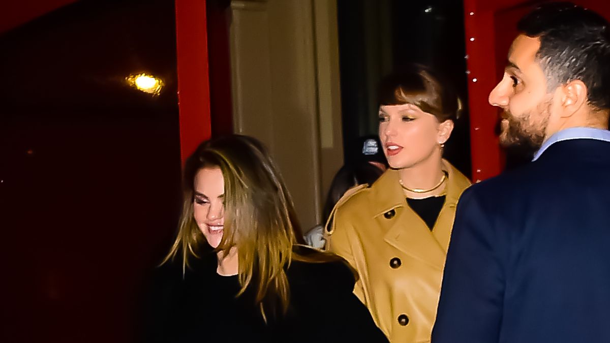https://hips.hearstapps.com/hmg-prod/images/selena-gomez-and-taylor-swift-are-seen-on-december-12-2023-news-photo-1702474133.jpg?crop=1xw:0.37444xh;center,top&resize=1200:*