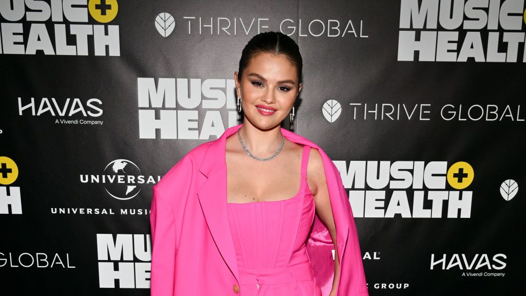 Selena Gomez Rocks A Little Black Dress & Knee-High Boots: See Pics –  Hollywood Life