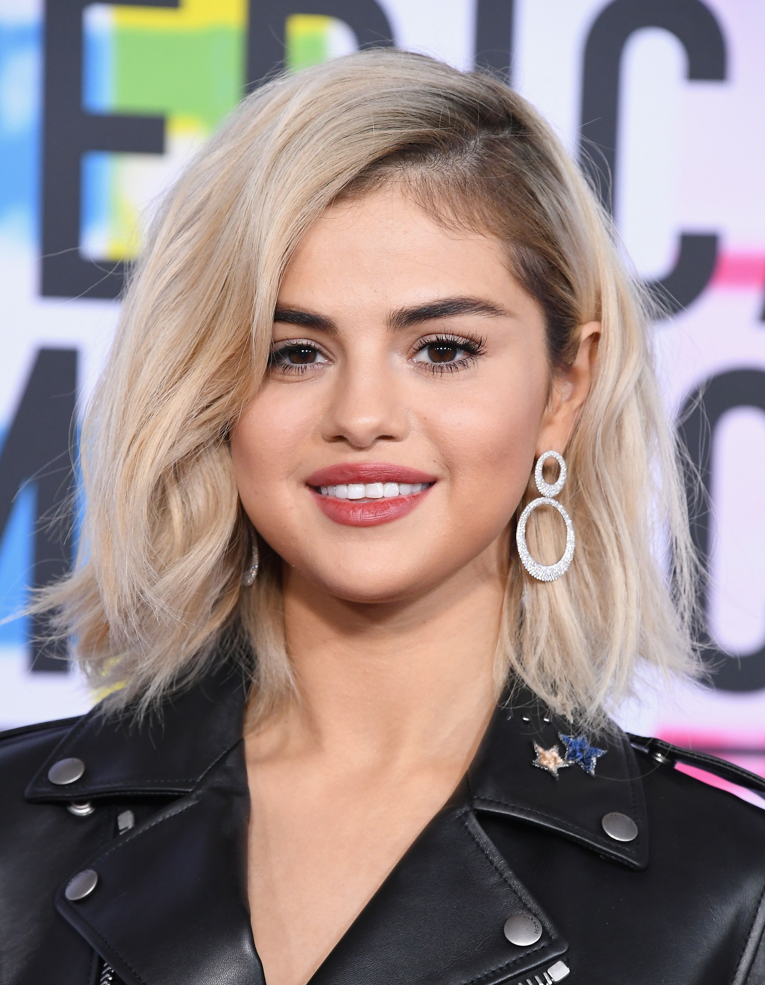 selena gomez attends the 2017 american music awards at news photo 1632747787