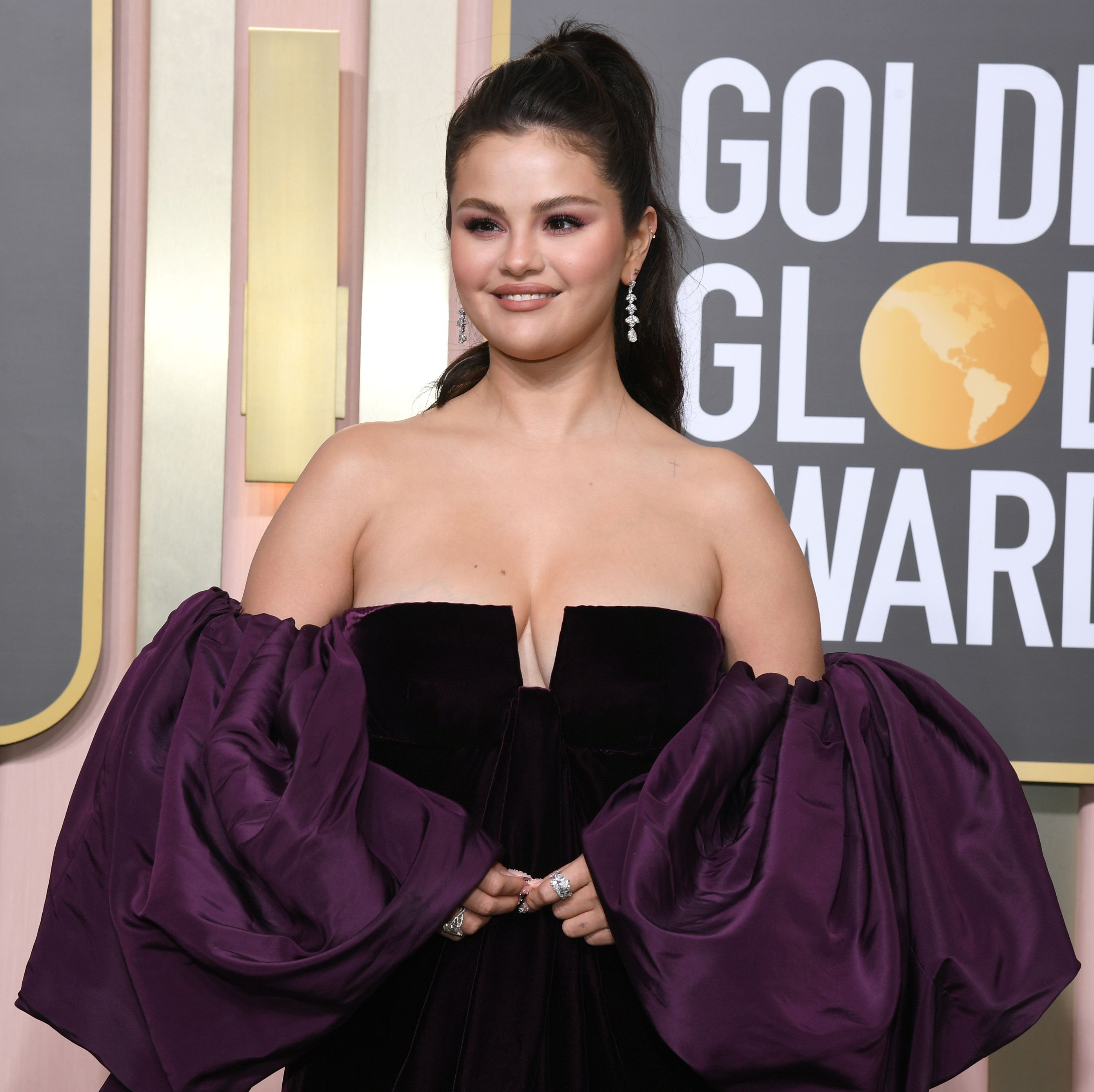 Selena Gomez Responds to Body Shamers After Her Golden Globes Look Gets Criticized