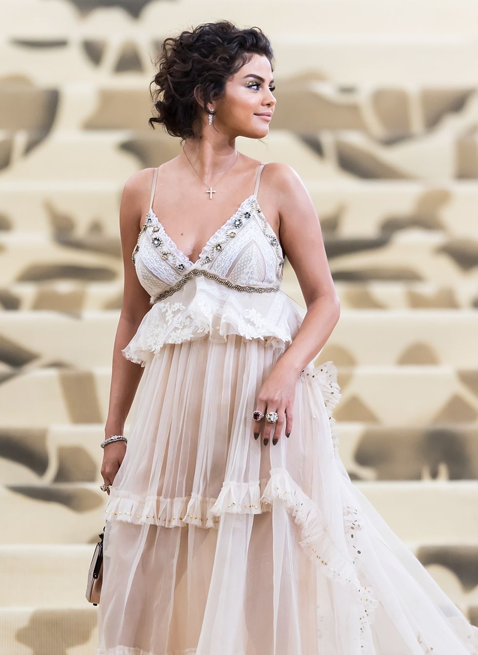 selena gomez at the 2018 met gala