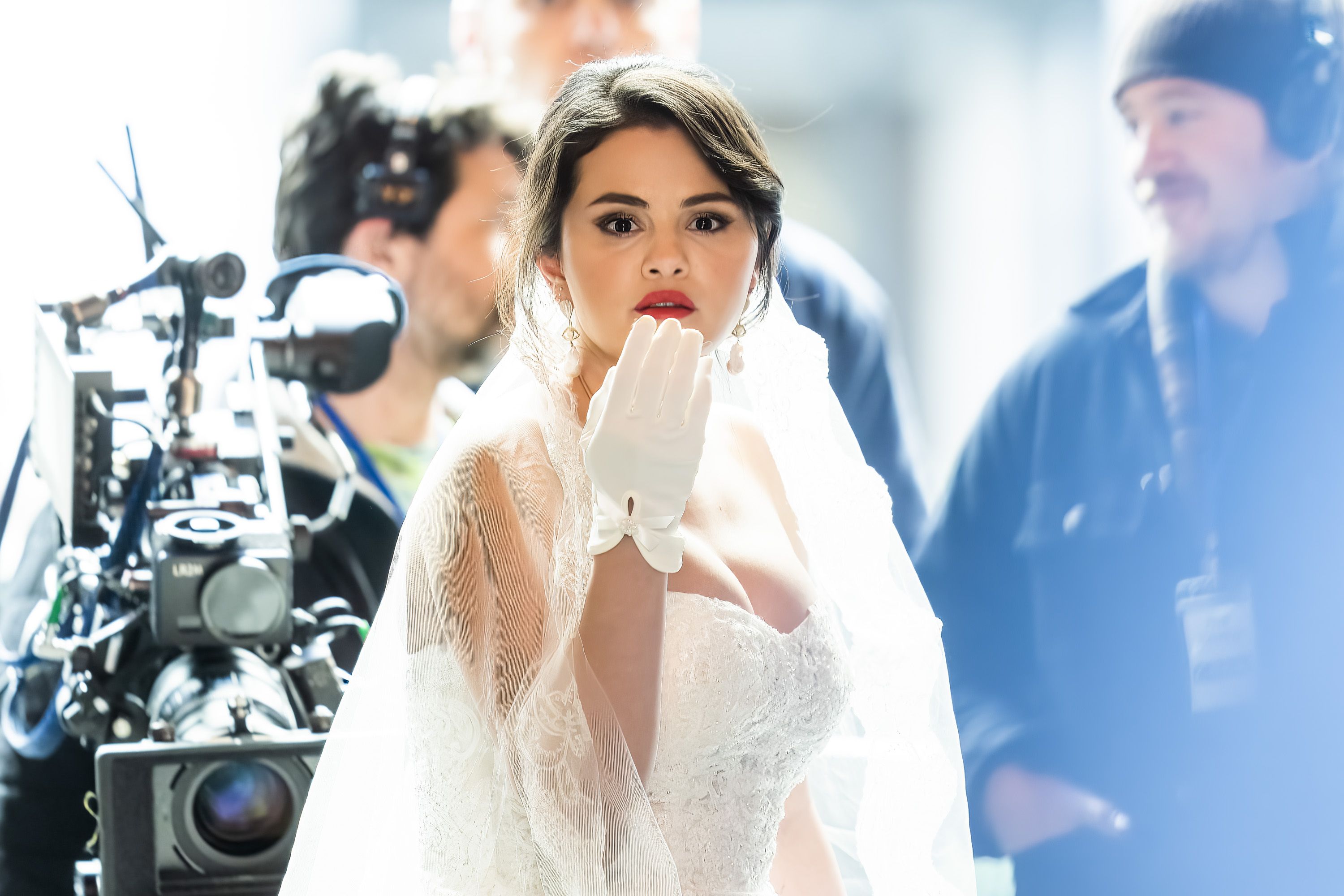 Selena Gomez Wears Bridal-Inspired Dress to Met Gala 2017: Photos