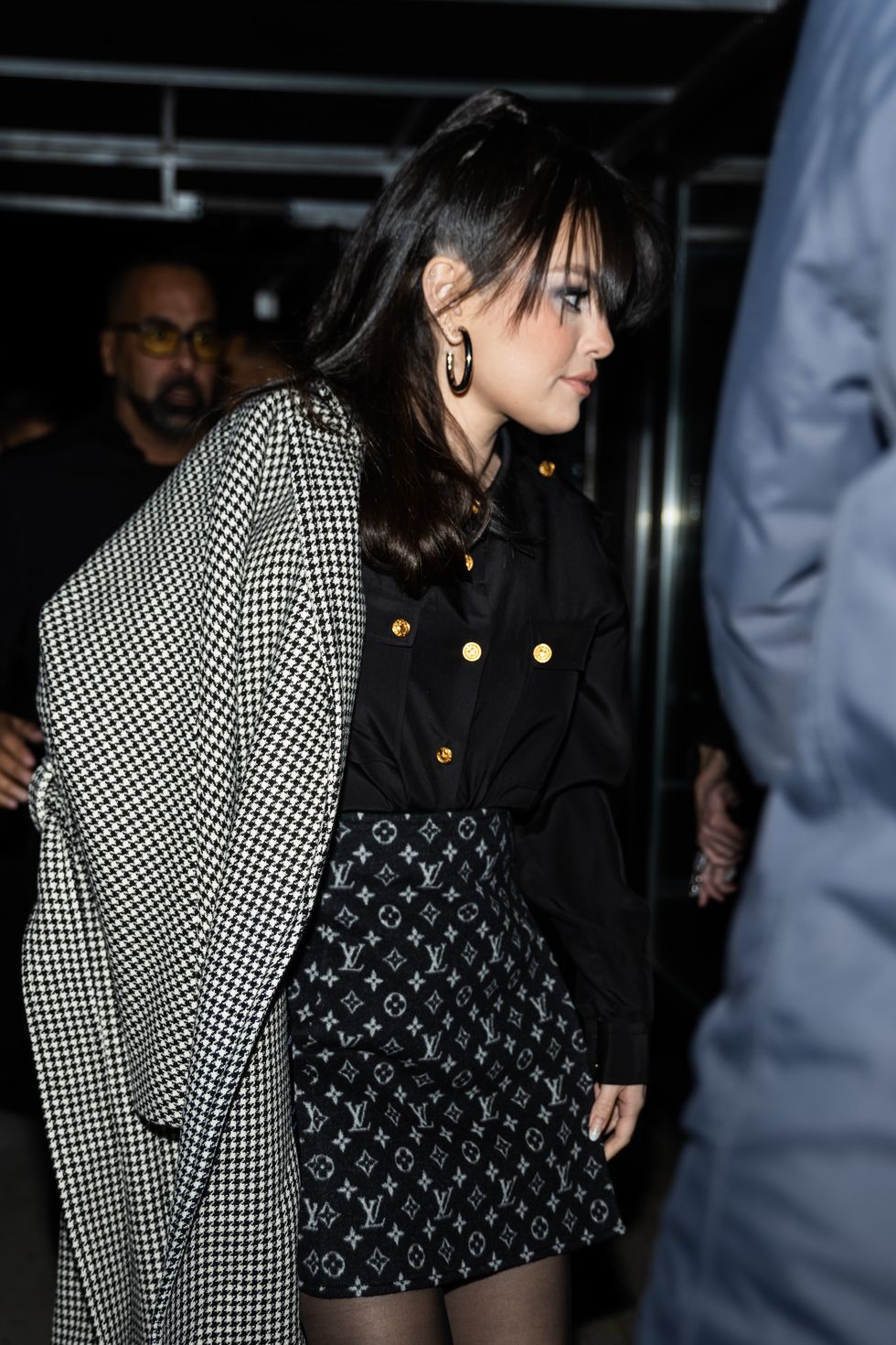 Disney Porn Selena Gomez Tights - Selena Gomez Wears Miniskirt and Houndstooth Coat in NYC