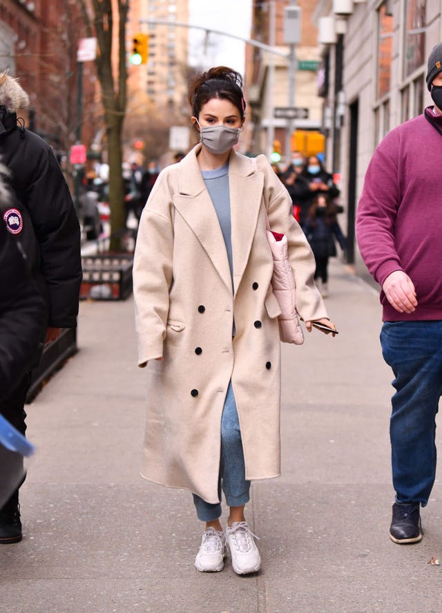 celebrity sightings in new york city   january 17, 2021