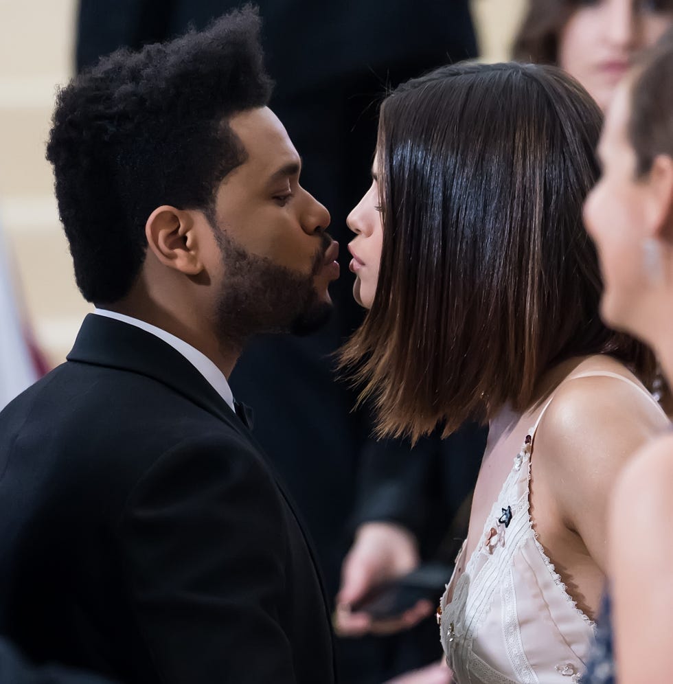 selena the weeknd met gala