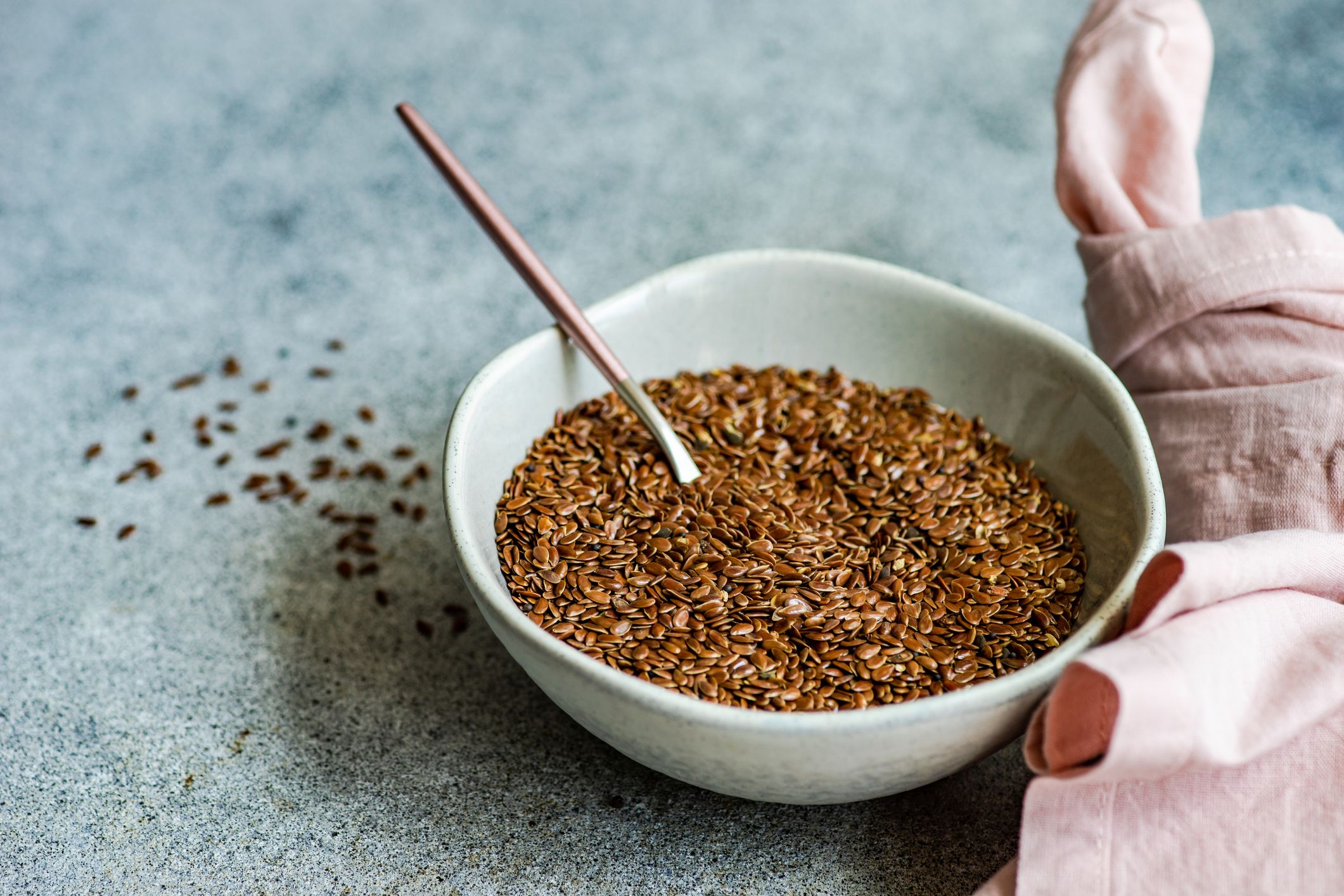 Semillas de lino, pequeños tesoros nutricionales, semillas de lino -  beneficios lino - cómo tomar el lino