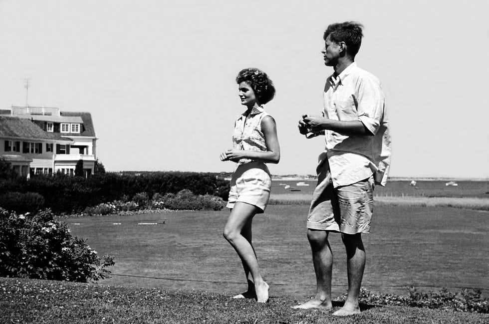 senator kennedy goes a courting