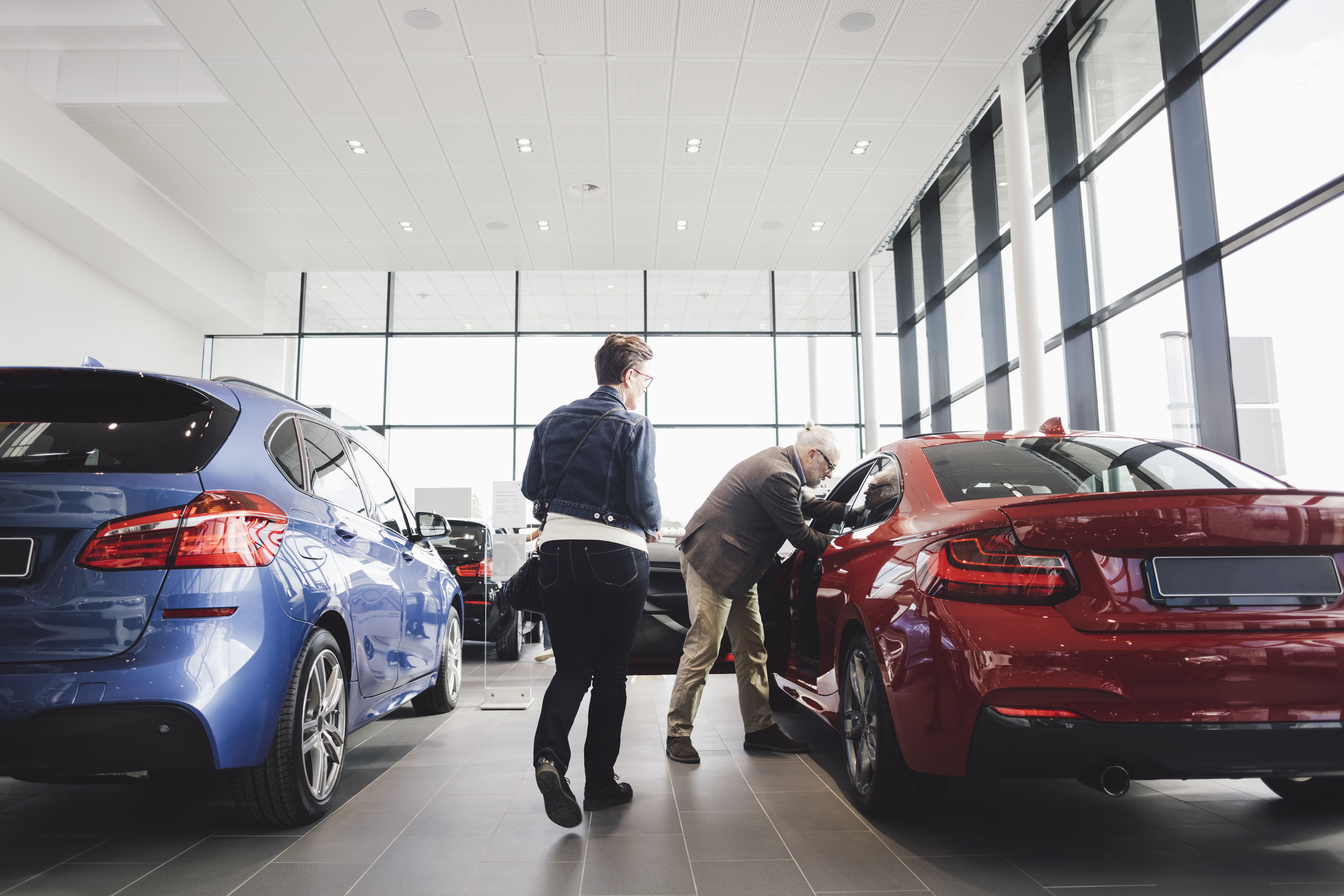 Can a Buyer Cancel a Car Dealership Contract?