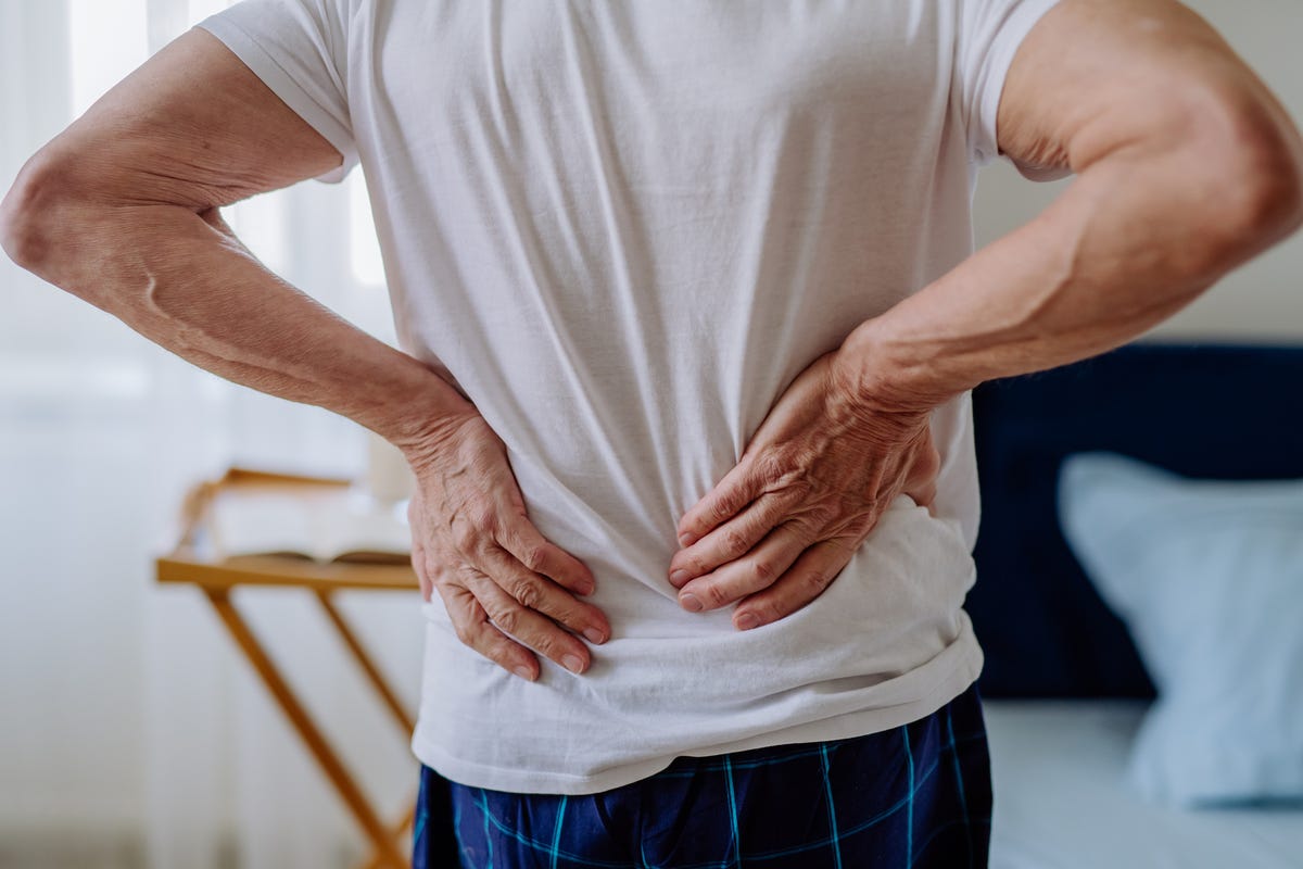 Cómo acabar con el dolor lumbar con un par de ejercicios básico  recomendados por los expertos