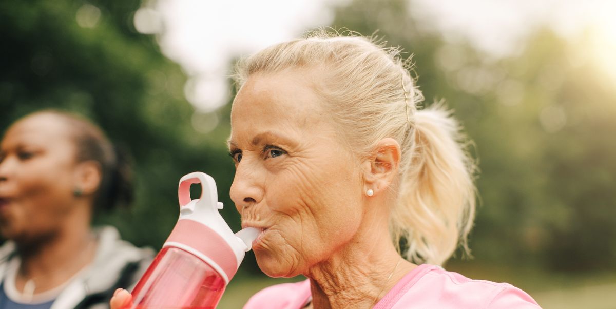 Scientists Say If You're Over 60, Taking This Type of Fiber Supplement Can Improve Your Brain Health