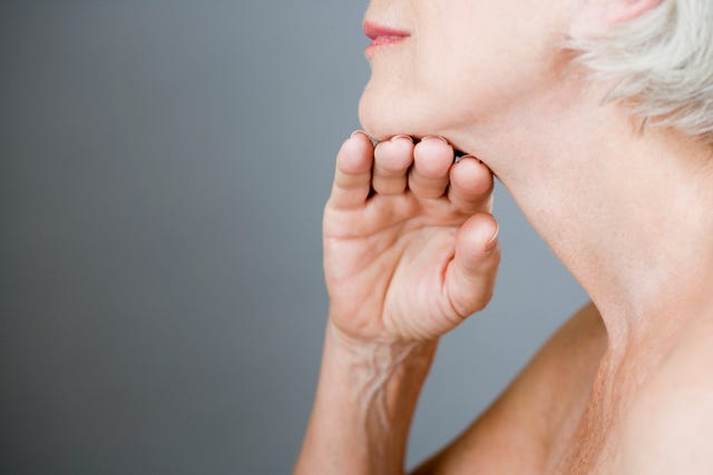 How to tighten the skin on your face 
