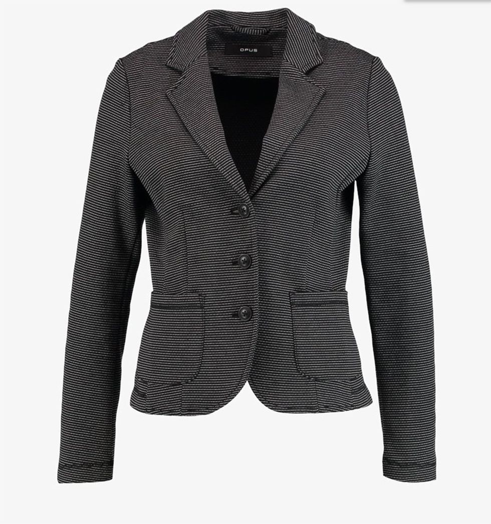 Clothing, Outerwear, Blazer, Jacket, Sleeve, Top, Suit, 
