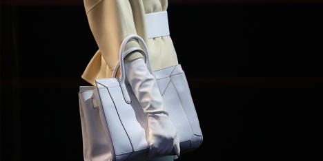 Perché la Monopolis Bag di Max Mara è un must per la donna cosmopolita