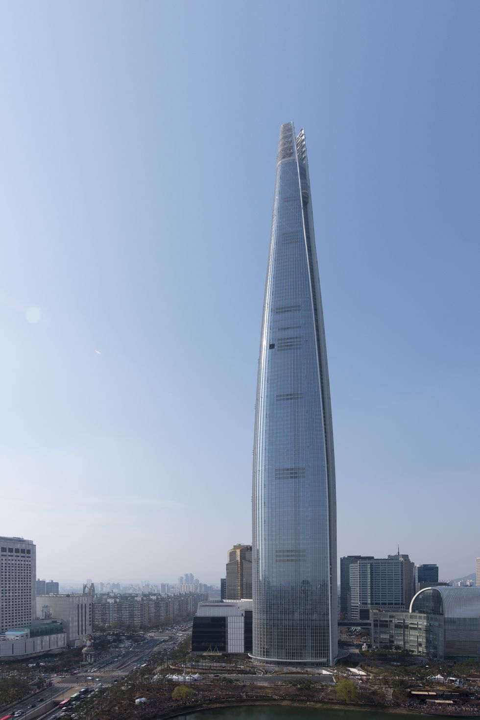 31 Tallest Buildings in the World