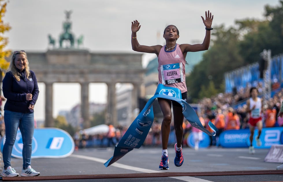 tigist assefa, ganadora del maratón de berlín 2022