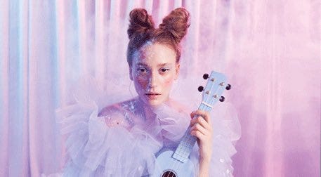 Serenay Sarikaya alice