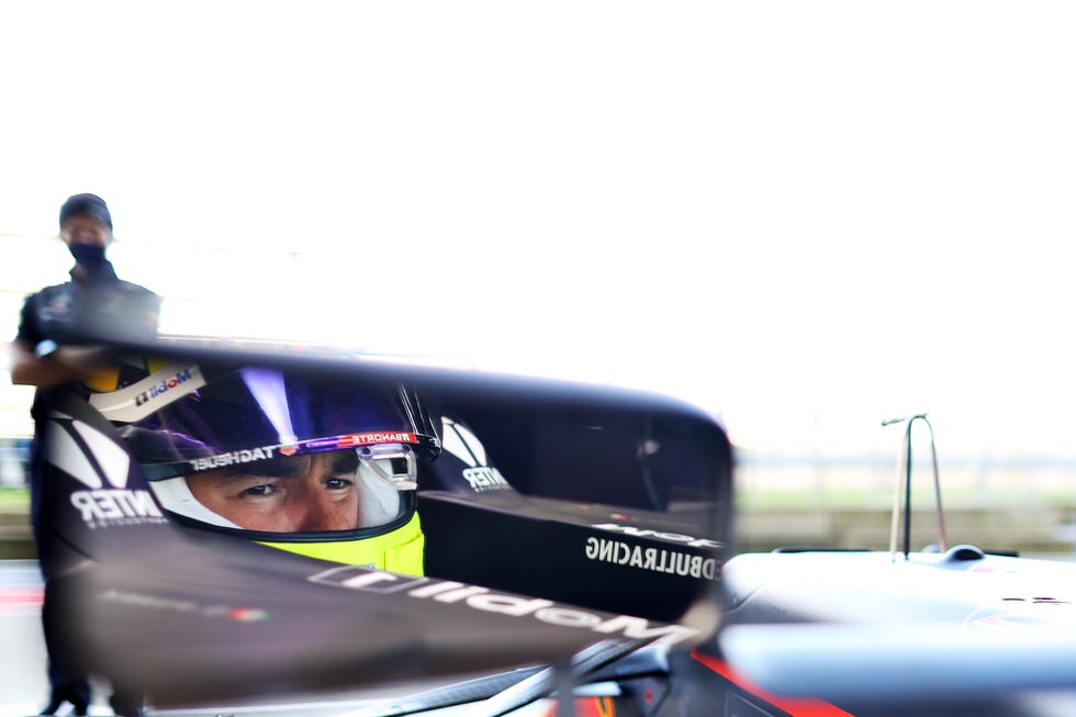 スポーツ選手 Perez 2021 Red Bull F1 Used Visor $_57.JPG?set_id=880000500F
