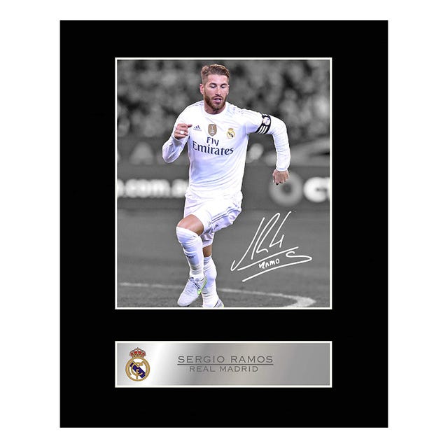 Photograph, Sports collectible, Autographed sports paraphernalia, Football player, Player, Autograph, Sports fan accessory, Football autographed paraphernalia, Collectable, Font, 