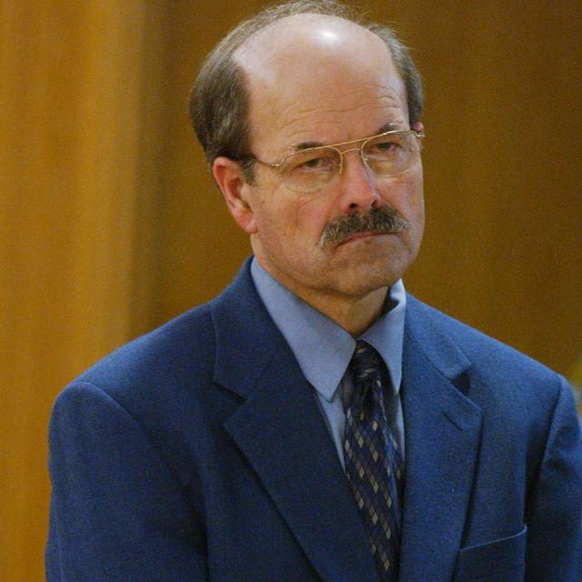 https://hips.hearstapps.com/hmg-prod/images/serial-killer-dennis-rader-stands-before-sedgwick-county-news-photo-1690309870.jpg?crop=0.832xw:0.479xh;0.120xw,0&amp;resize=640:*