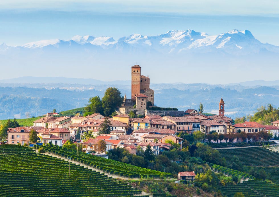 Serralunga d'Alba Hill Town
