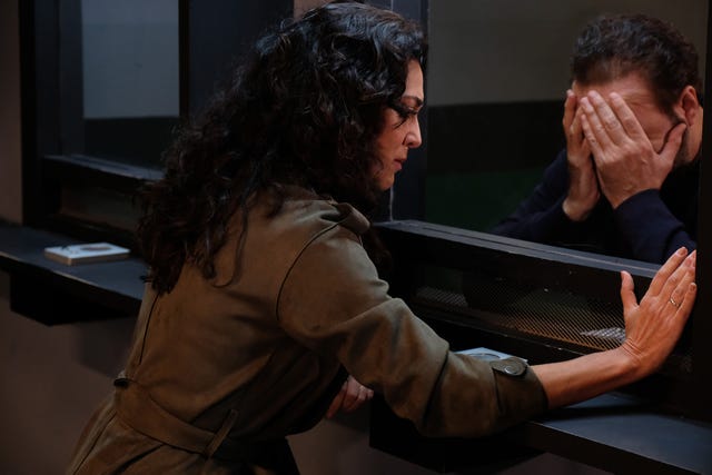 servir y proteger noemi e isidro