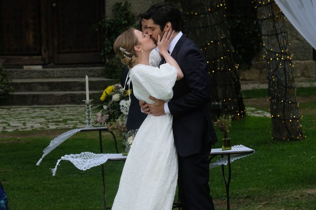 servir y proteger boda olga y julio