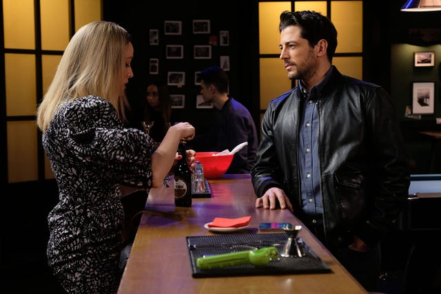 servir y proteger rtve iker y luna
